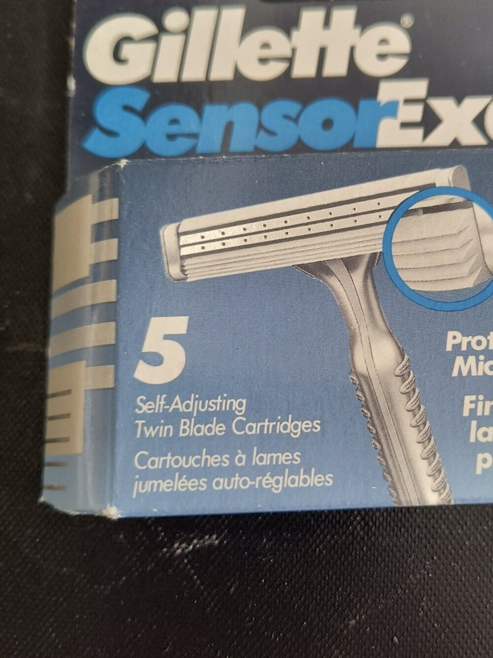 Gillette Sensor Excel self- adjusting twin blade cartridges